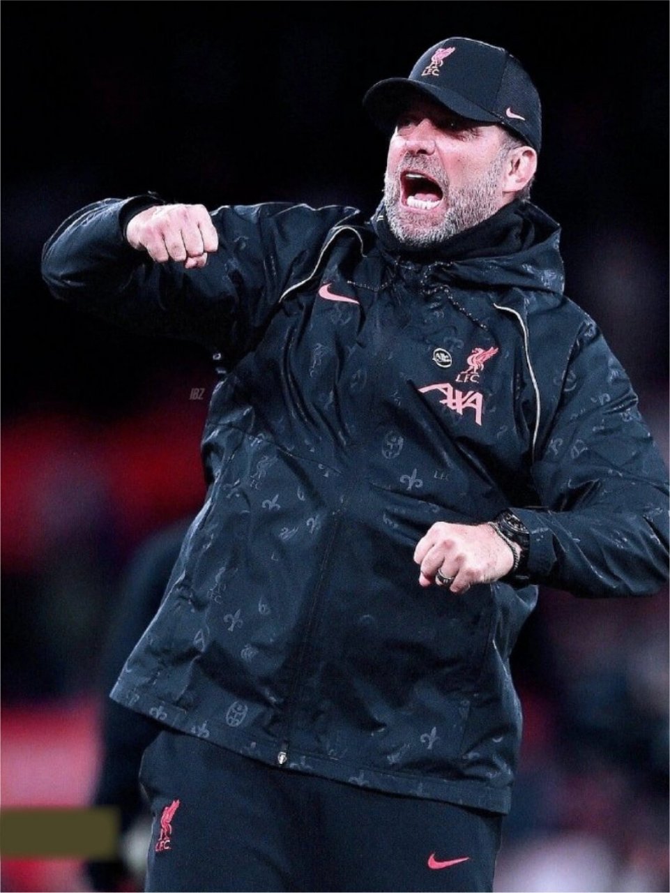 米兰中国官网-克洛普的高位逼抢：重金属足球的魅力