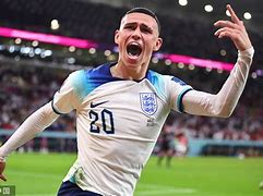 米兰官网-维尼修斯成长记：从种族歧视受害者到皇马领袖的简单介绍