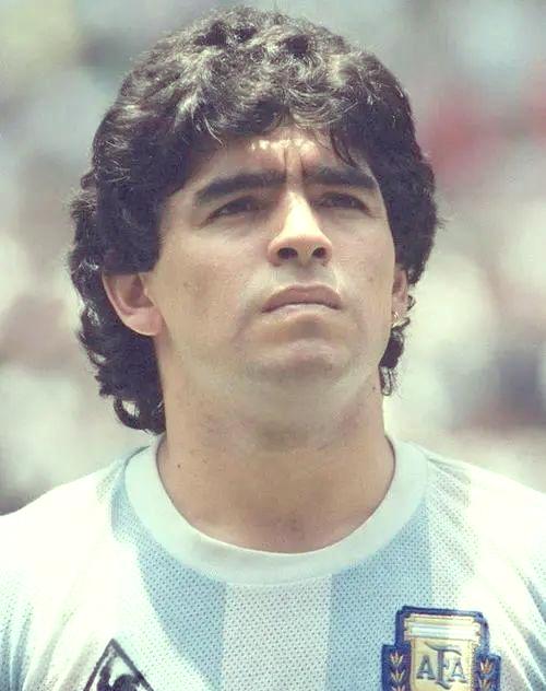 米兰平台-关于贝利vs马拉多纳：永恒的球王之争的信息