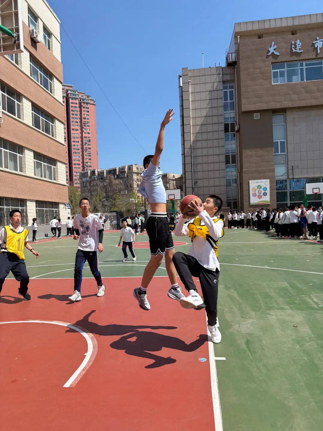 米兰中国官网-校园篮球赛燃爆！精彩回顾