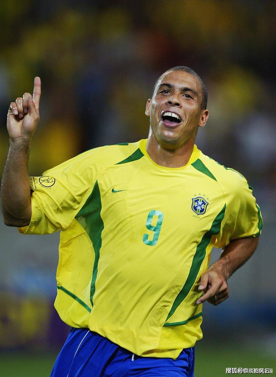 罗纳尔多:外星人的足球神话 罗纳尔多:外星人的足球神话