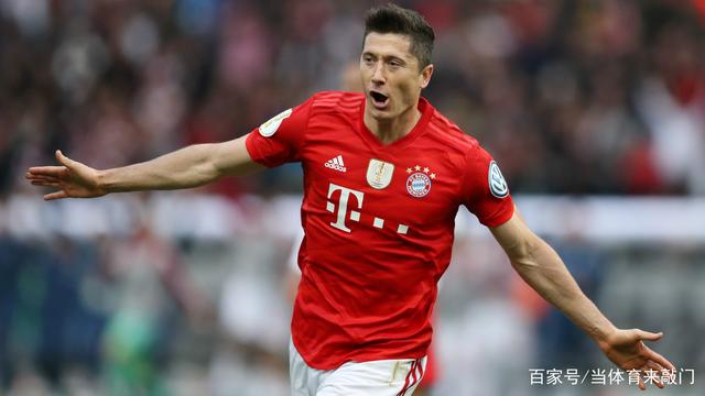 米兰中国官网-莱万多夫斯基9分钟5球：足球史上最疯狂纪录