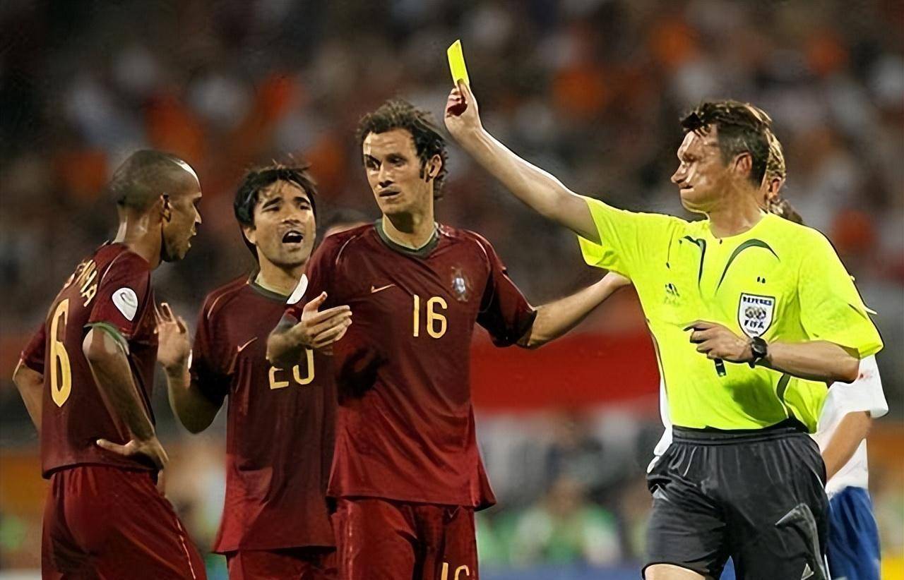 ac米兰官方网站-VAR技术：拯救足球还是破坏流畅性？