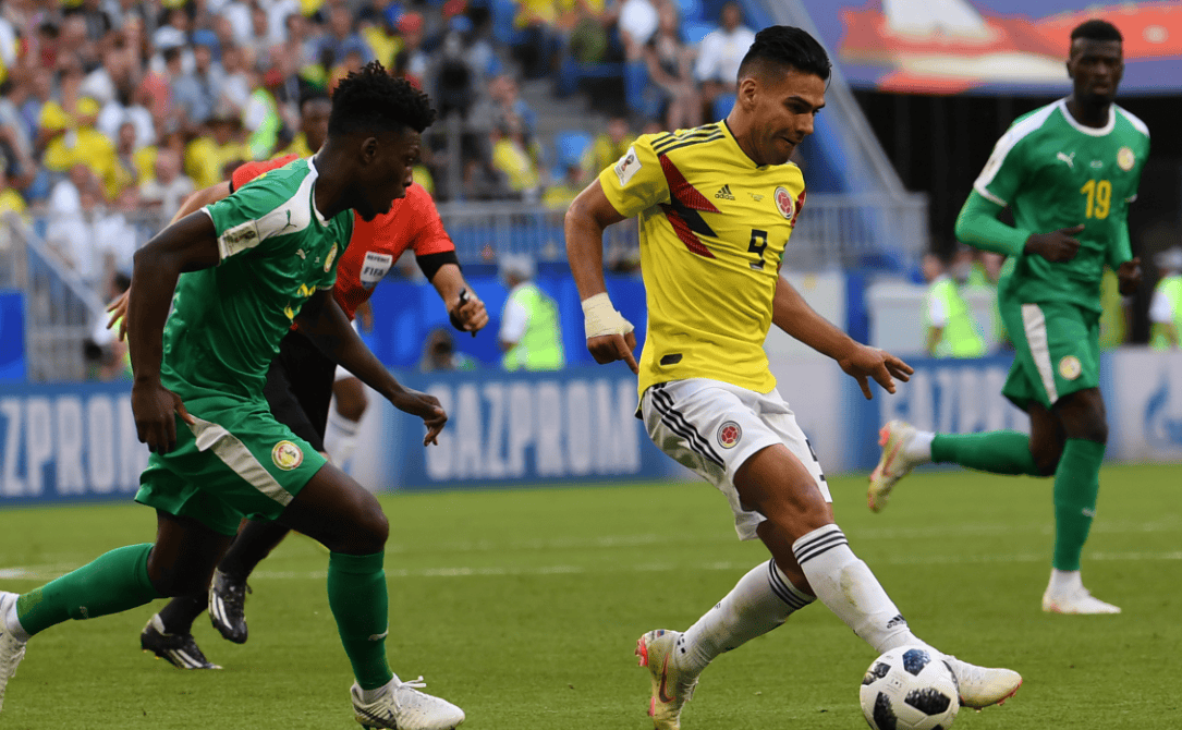 ac米兰官方网站-美洲杯：南美足球的激情碰撞