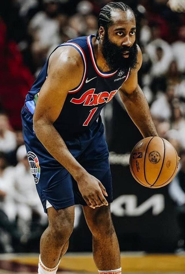 米兰网站-哈登助攻王三连庄，现役第一组织者