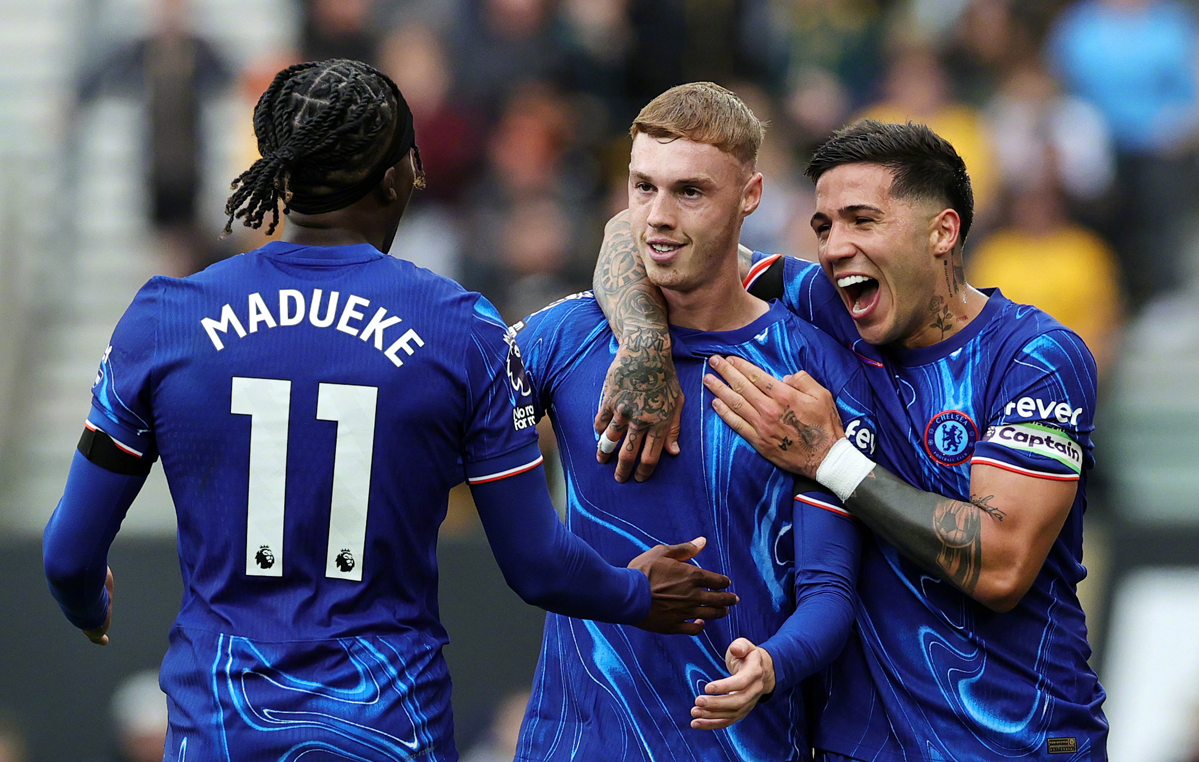 米兰app下载-“英超对抗赛：各队挑战相互之间的默契！”