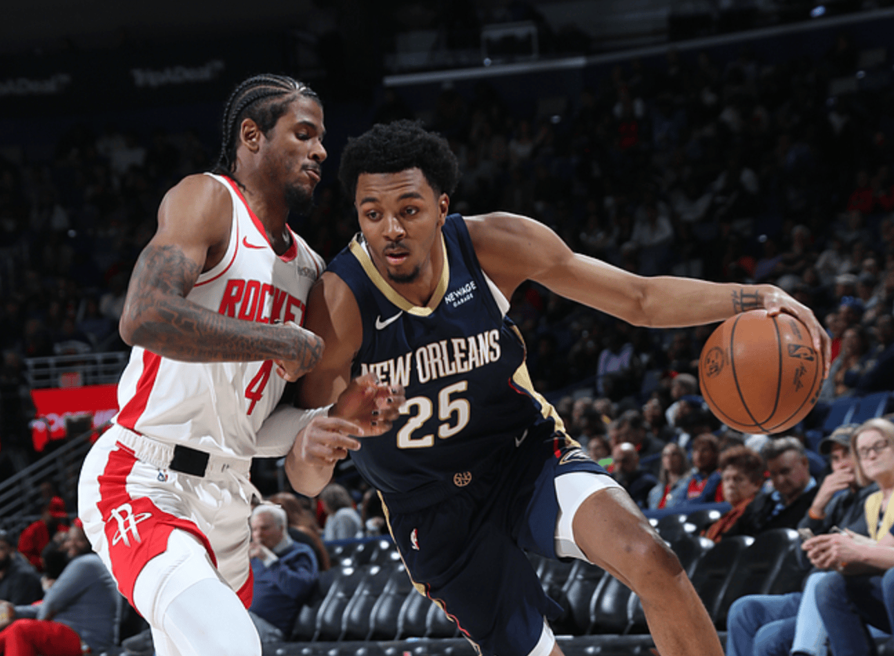 锡安回归首秀暴扣5次,鹈鹕大胜开拓者 锡安回归首秀暴扣5次,鹈鹕大胜开拓者